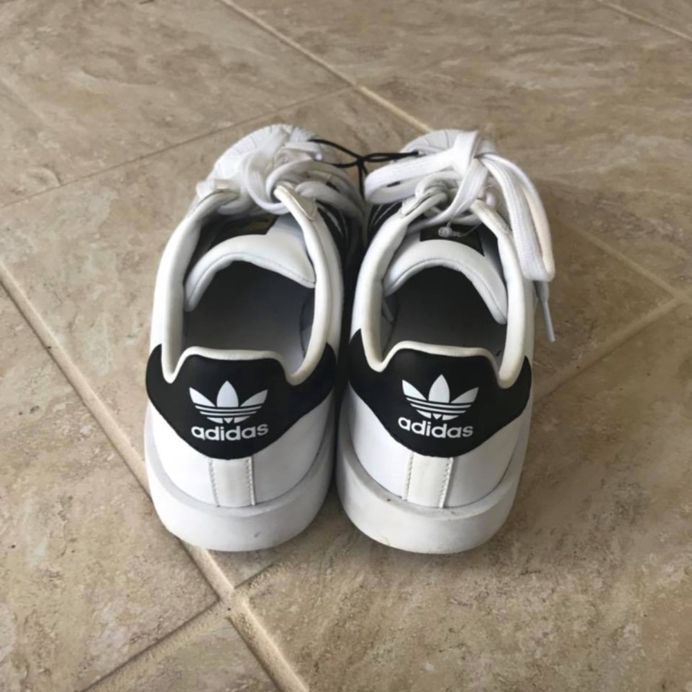 Adidas - Picture 3 of 3